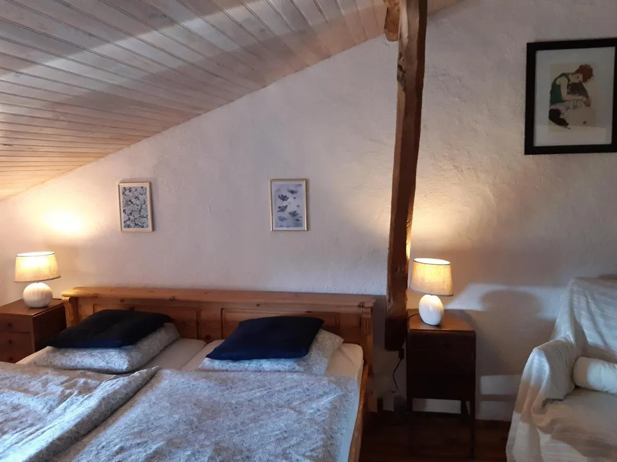 Ferme Beauregard Les Pyrenees Apartment Artigat